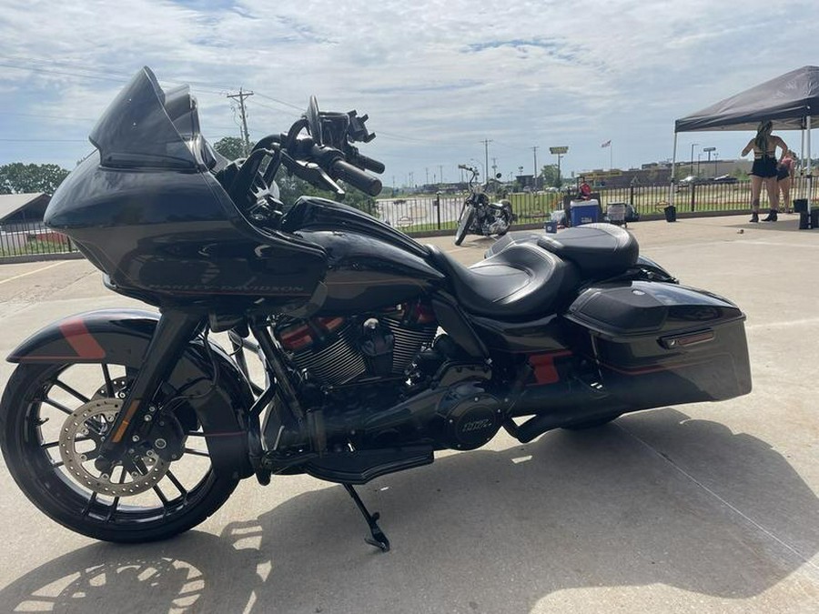 2018 Harley-Davidson® FLTRXSE - CVO™ Road Glide®