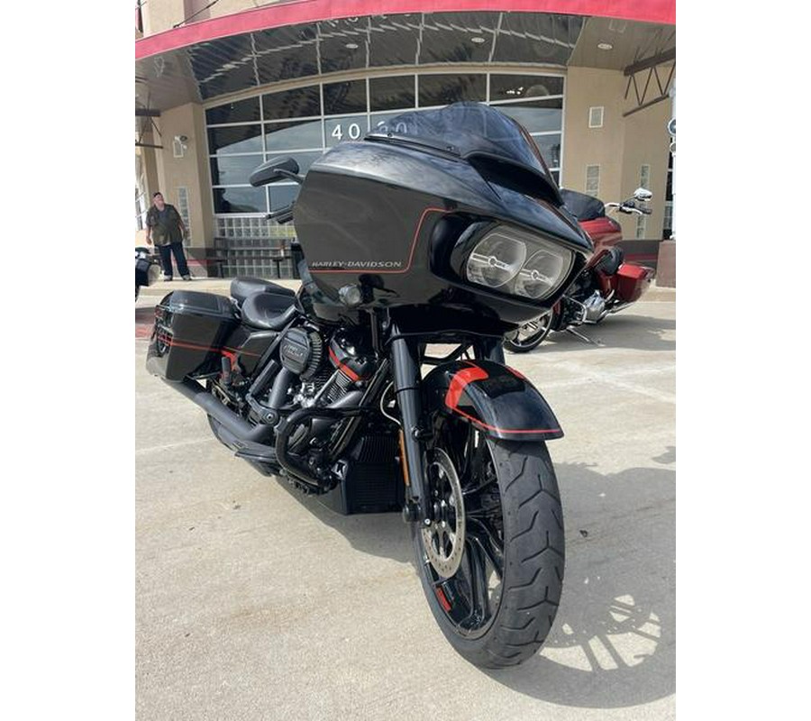 2018 Harley-Davidson® FLTRXSE - CVO™ Road Glide®