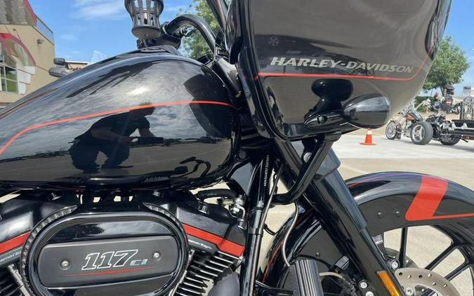 2018 Harley-Davidson® FLTRXSE - CVO™ Road Glide®