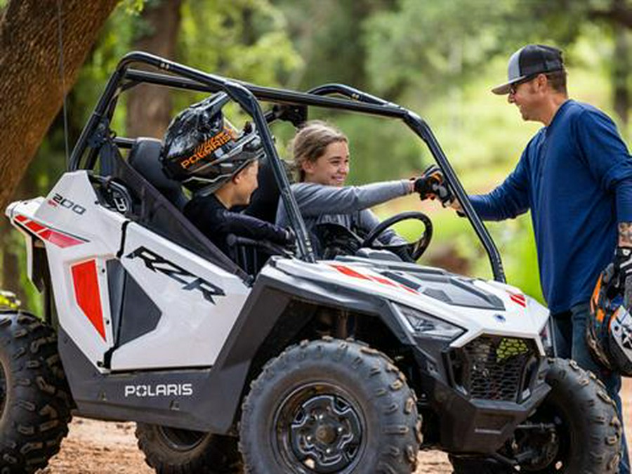 2023 Polaris RZR 200 EFI