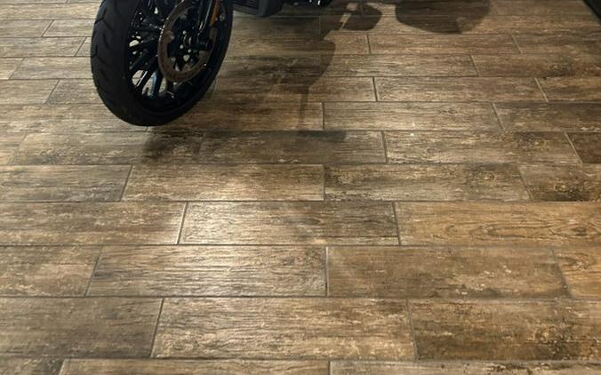 2024 Harley-Davidson Freewheeler ALPINE GRN/BLK W/ PINSTRIPE