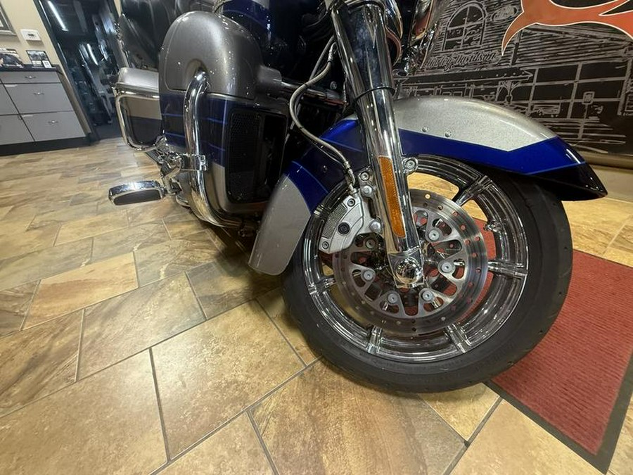 2017 Harley-Davidson® FLHTKSE - CVO™ Limited