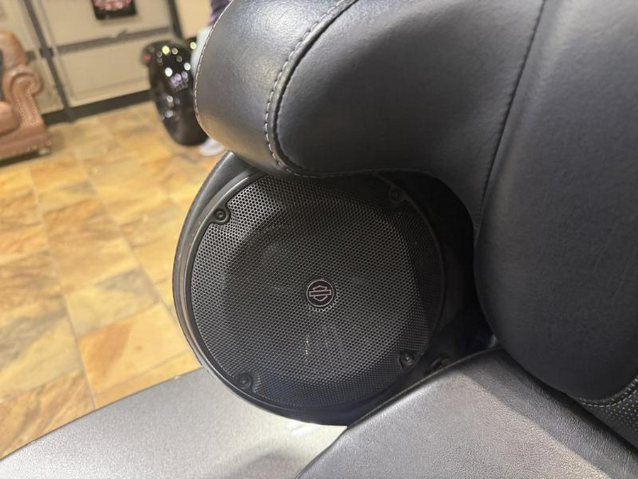 2017 Harley-Davidson® FLHTKSE - CVO™ Limited