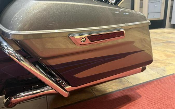 2017 Harley-Davidson® FLHTKSE - CVO™ Limited