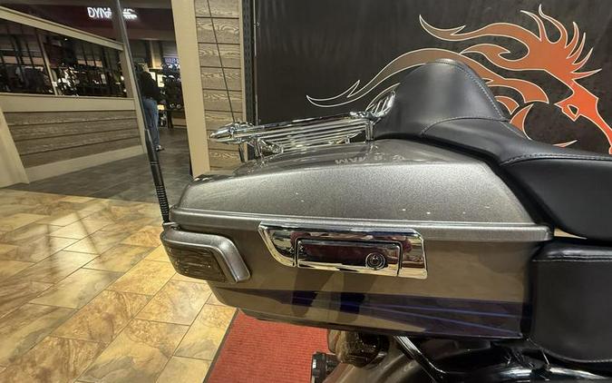 2017 Harley-Davidson® FLHTKSE - CVO™ Limited