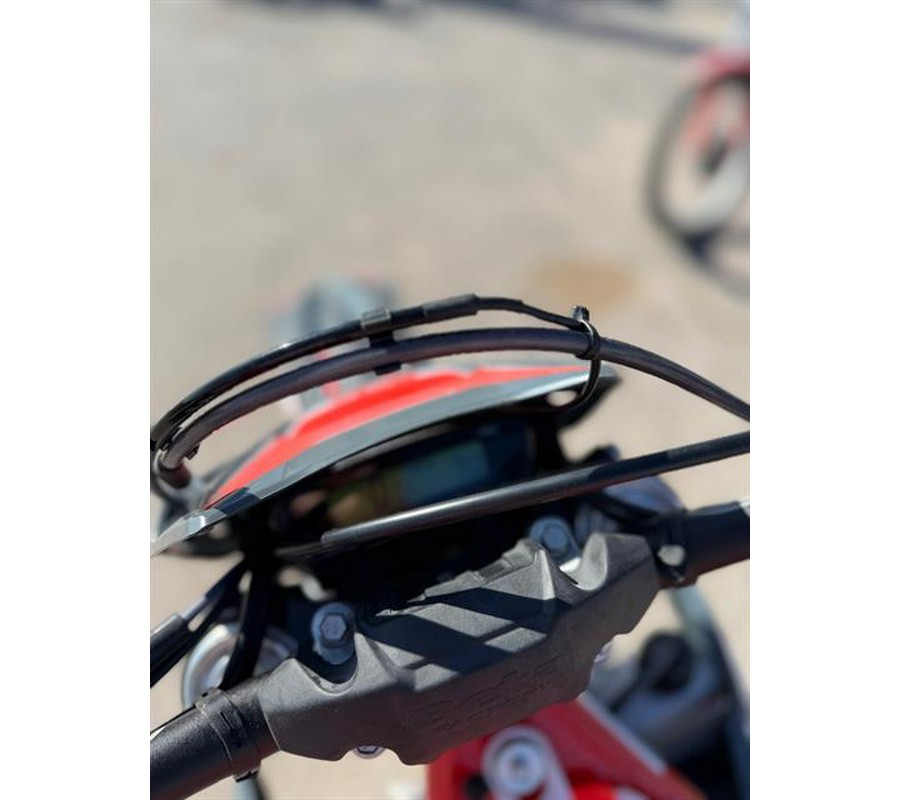 2026 Beta 300 Xtrainer