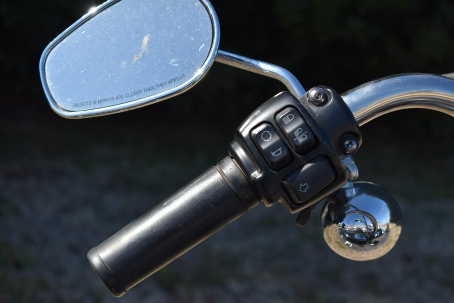 2017 Harley-Davidson Street Bob® – Raw Custom Style