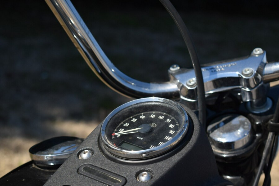 2017 Harley-Davidson Street Bob® – Raw Custom Style