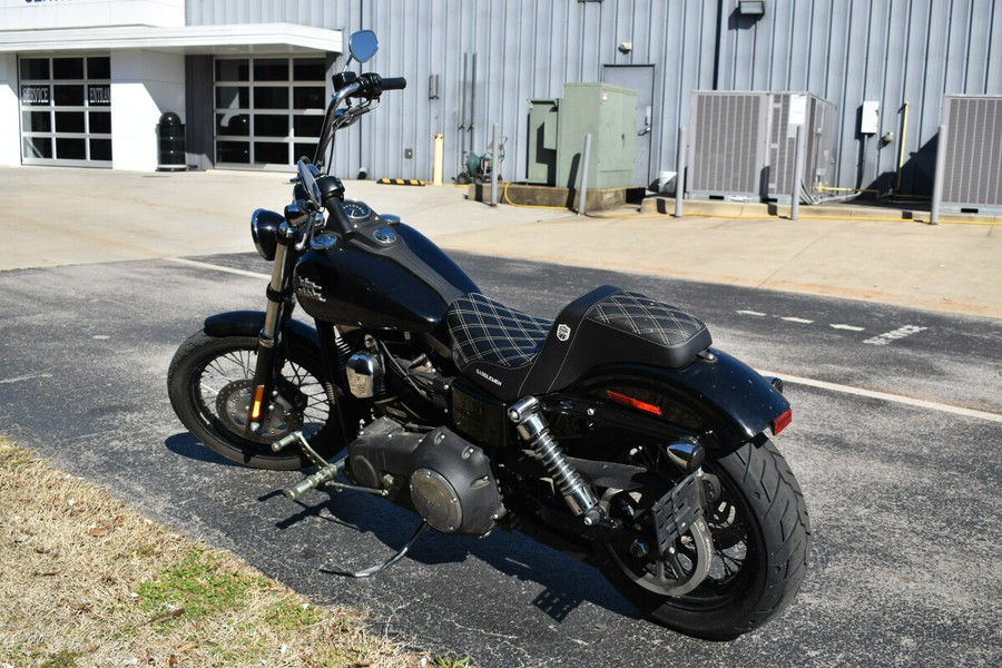 2017 Harley-Davidson Street Bob® – Raw Custom Style