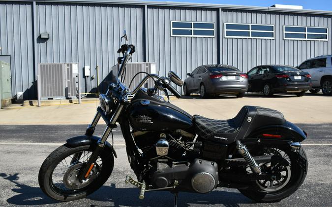 2017 Harley-Davidson Street Bob® – Raw Custom Style