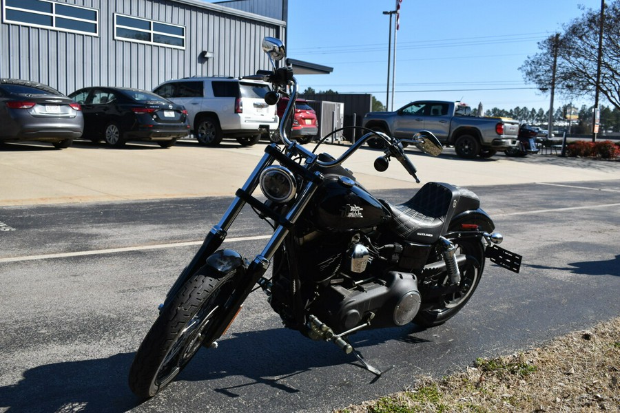 2017 Harley-Davidson Street Bob® – Raw Custom Style