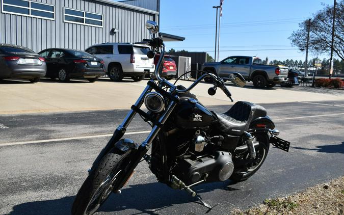 2017 Harley-Davidson Street Bob® – Raw Custom Style