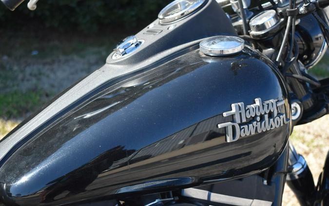 2017 Harley-Davidson Street Bob® – Raw Custom Style