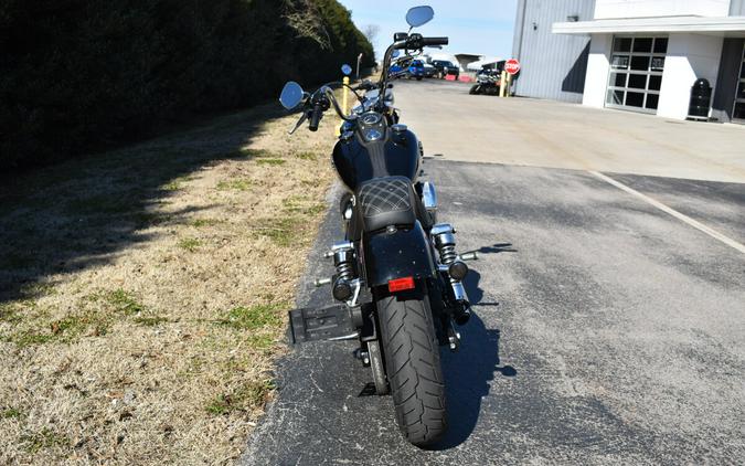 2017 Harley-Davidson Street Bob® – Raw Custom Style
