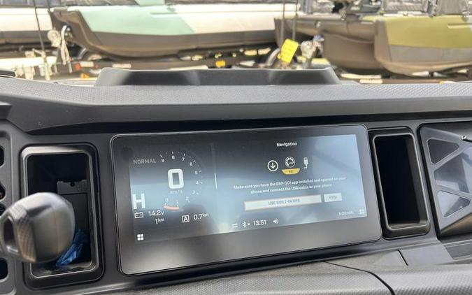 2026 Can-Am® Defender XT HD11 With 10.25 in.display
