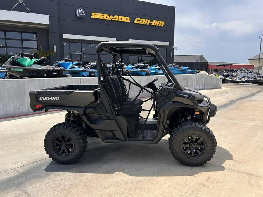 2026 Can-Am® Defender XT HD11 With 10.25 in.display