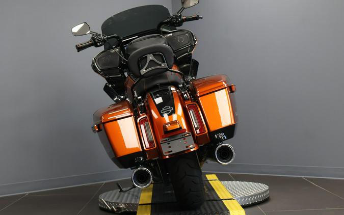 2023 Harley-Davidson® CVO™ Road Glide® Whiskey Neat w/Raven Metallic