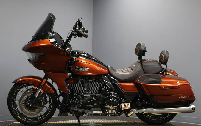2023 Harley-Davidson® CVO™ Road Glide® Whiskey Neat w/Raven Metallic