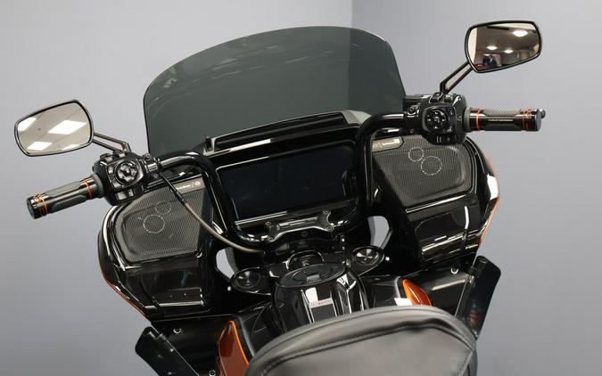 2023 Harley-Davidson® CVO™ Road Glide® Whiskey Neat w/Raven Metallic