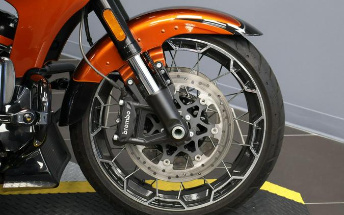 2023 Harley-Davidson® CVO™ Road Glide® Whiskey Neat w/Raven Metallic