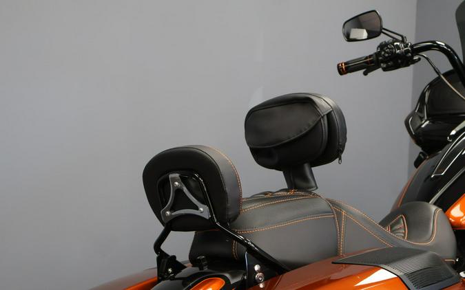2023 Harley-Davidson® CVO™ Road Glide® Whiskey Neat w/Raven Metallic