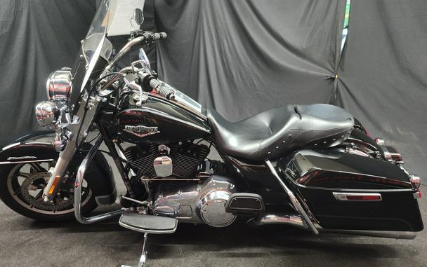 2015 Harley-Davidson® FLHR