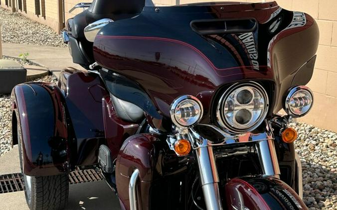 2022 Harley-Davidson Tri Glide Ultra Midnight Crimson/Vivid Black