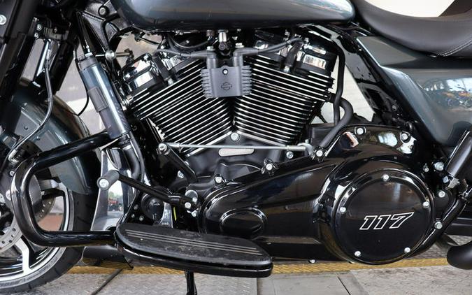 2025 Harley-Davidson® FLHX - Street Glide®