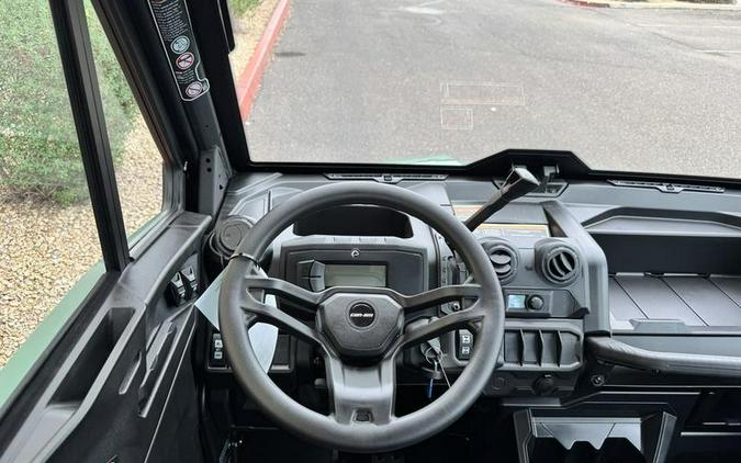 2026 Can-Am® Defender MAX DPS CAB HD10