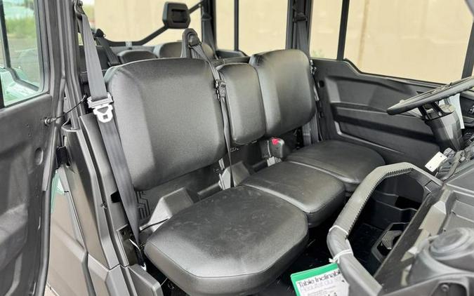 2026 Can-Am® Defender MAX DPS CAB HD10