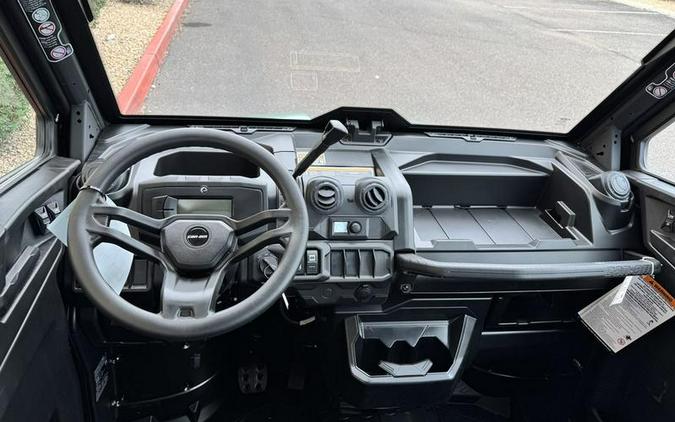 2026 Can-Am® Defender MAX DPS CAB HD10