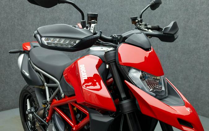 2023 DUCATI HYPERMOTARD 950 W/ABS