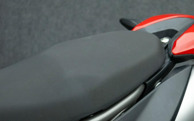 2023 DUCATI HYPERMOTARD 950 W/ABS