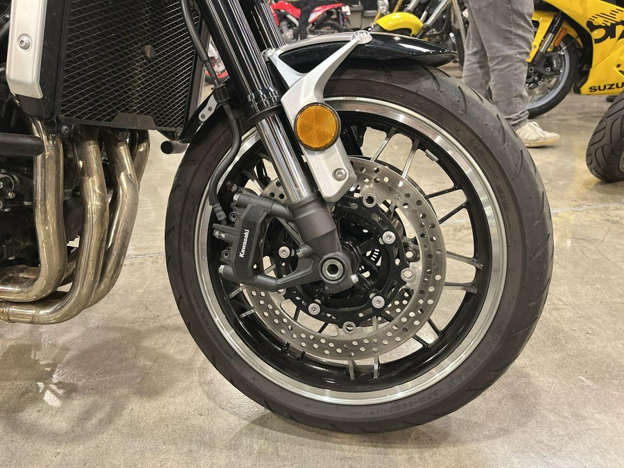 2023 Kawasaki Z900RS ABS