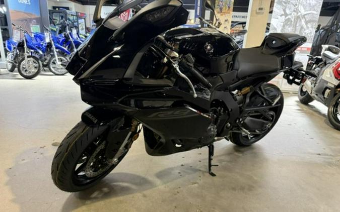 2027 Yamaha YZFR9VCB