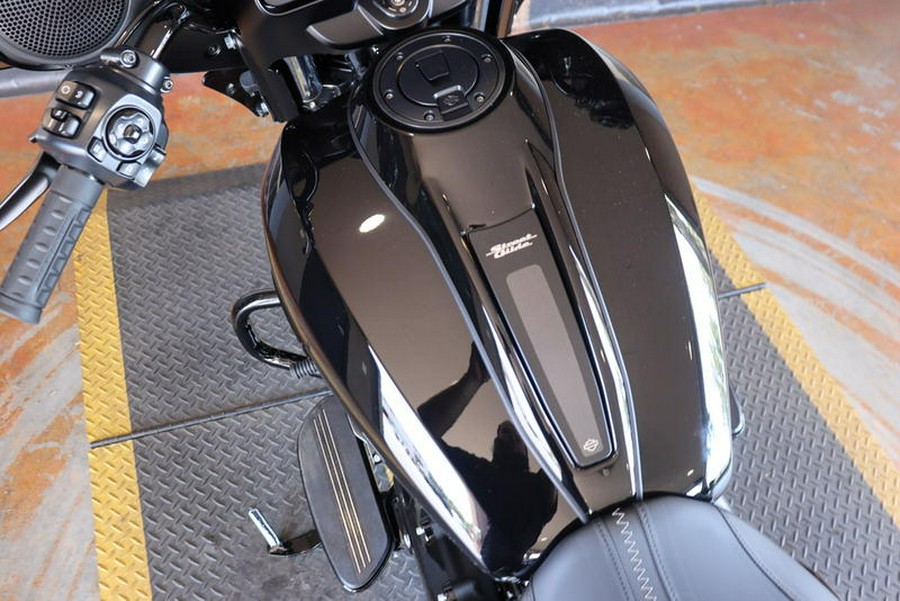 2025 Harley-Davidson® FLHX - Street Glide®