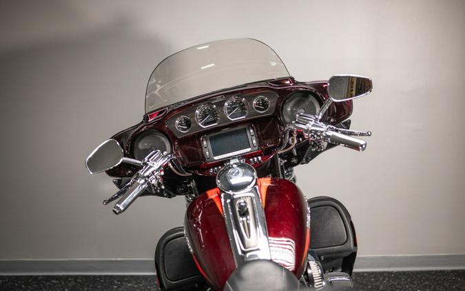 2017 CVO™ Limited (FLHTKSE)