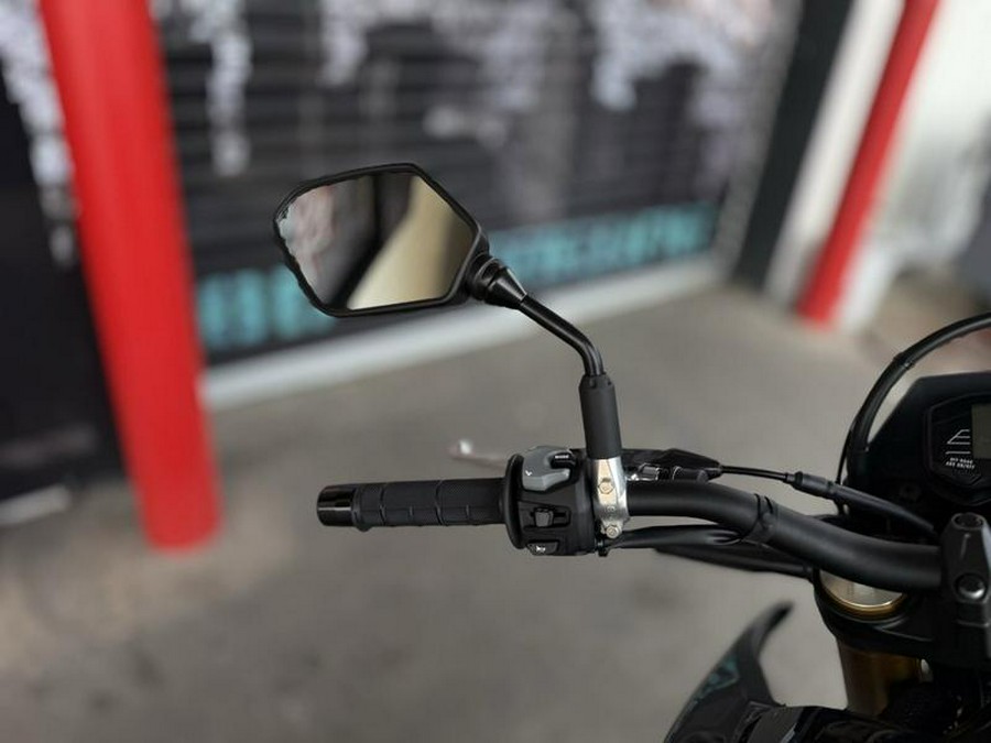 2025 Suzuki DR-Z4SM5