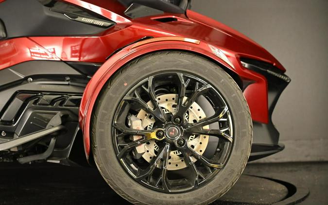 2022 Can-Am® Spyder RT Limited Dark Wheels