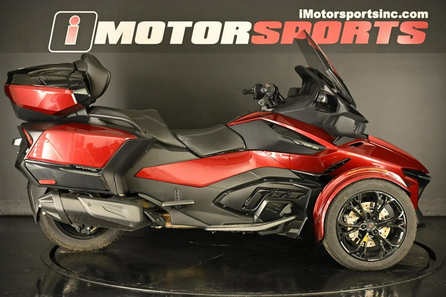 2022 Can-Am® Spyder RT Limited Dark Wheels