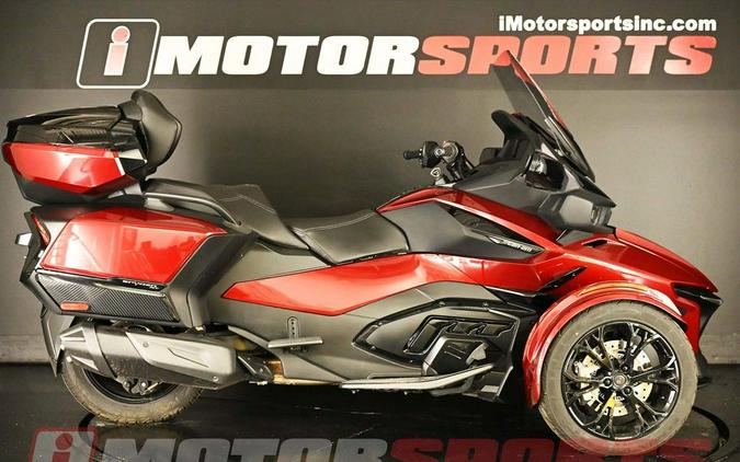 2022 Can-Am® Spyder RT Limited Dark Wheels