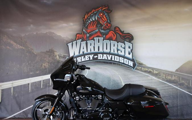 2025 Harley-Davidson® FLHX - Street Glide®