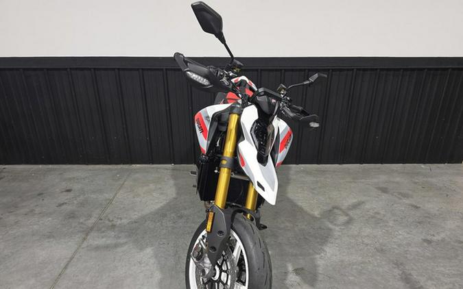 2027 DUCATI HYPERMOTARD V2 SP