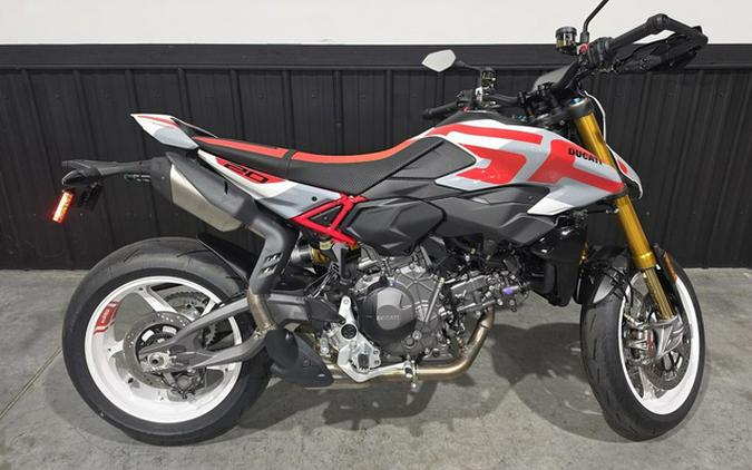 2027 DUCATI HYPERMOTARD V2 SP