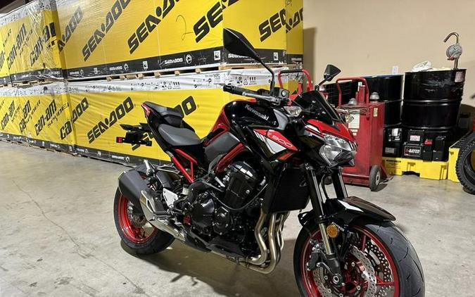 2024 Kawasaki Z900 ABS Candy Persimmon Red/Ebony