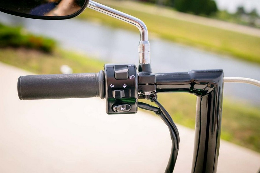 2018 Kawasaki Vulcan® 900 Custom