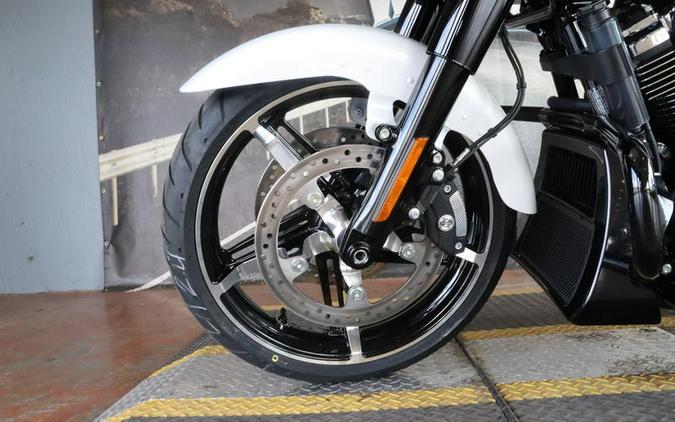 2025 Harley-Davidson® FLTRX - Road Glide®