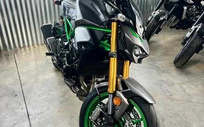 2025 Kawasaki Z900 SE ABS