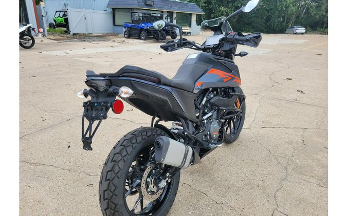 2022 390 ADVENTURE - KTM