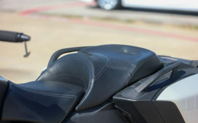 2021 Can-Am SPYDER RT SE6